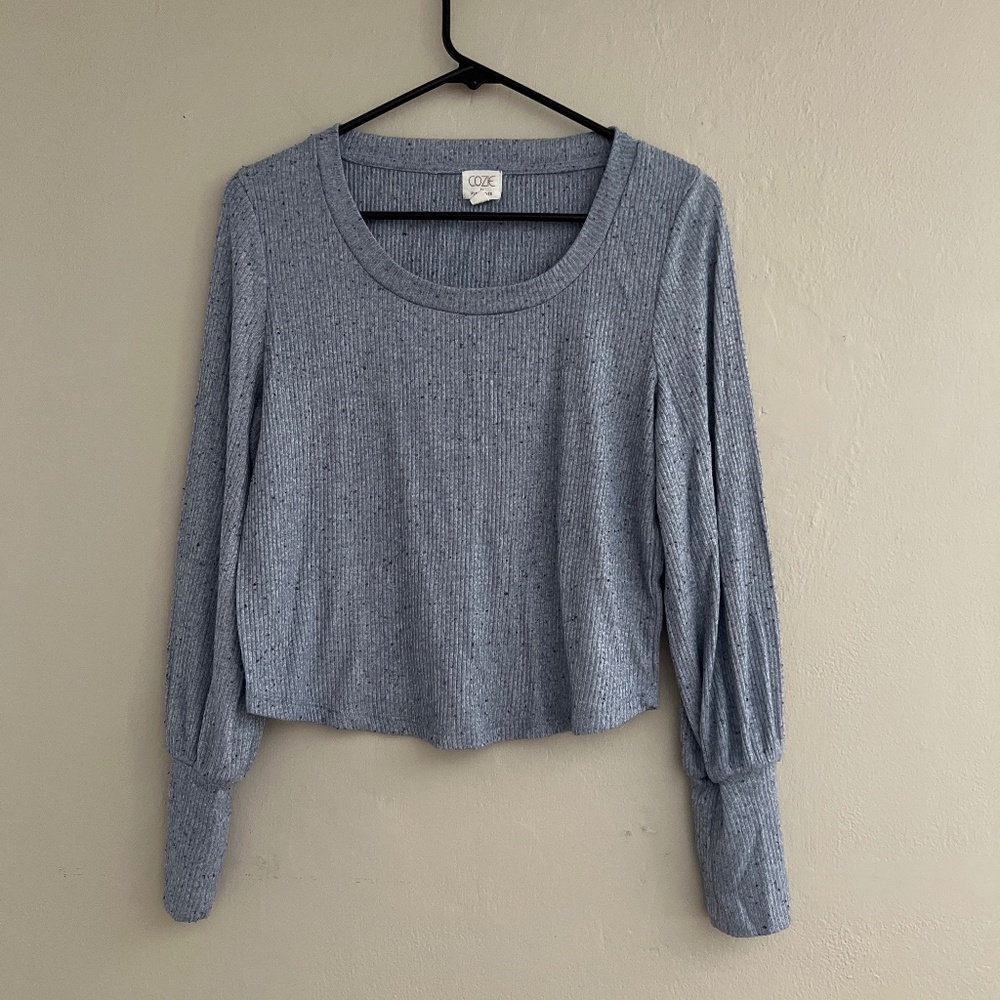 Cozie by pink rose blue speck long sleeve top size medium